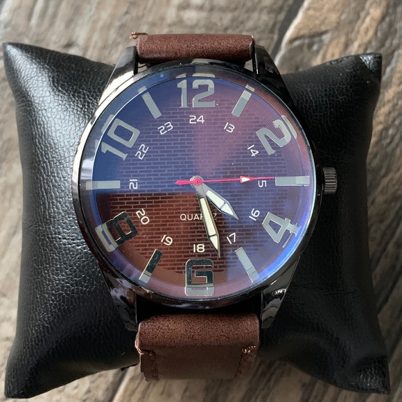 Watch - Picture 4 of 14